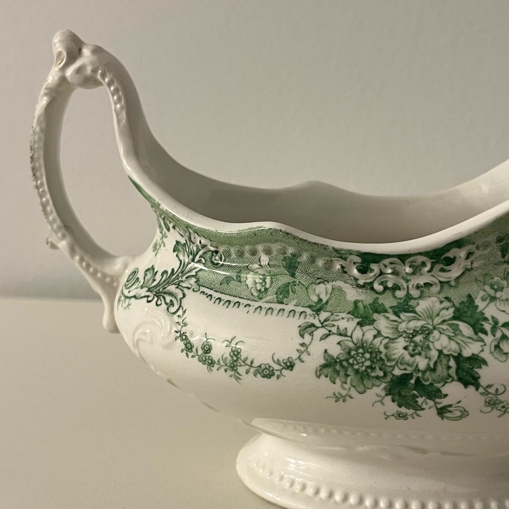 Vintage Johnson Brothers The Florentine Green Pattern  Gravy Boat England - Picture 5 of 15